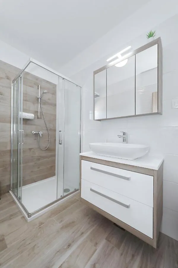 Villa Silver Starigrad Paklenica Privatunterkunft